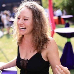 Meet your Posher, Becca